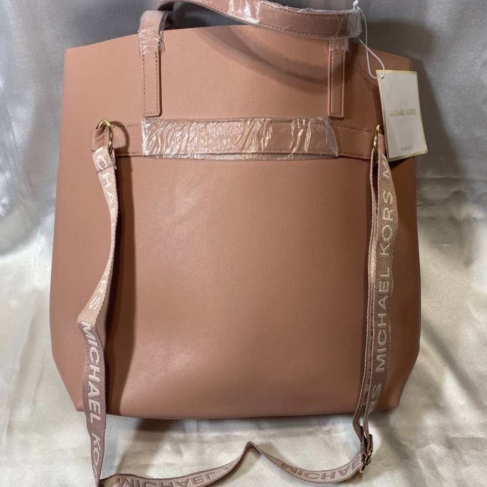 MICHAEL KORS Tote in Blush - Picture 4 of 11